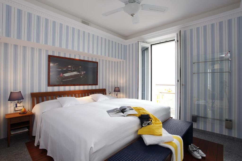 Holiday Hotel Yachtsport Resort Lago Maggiore بريساغو الغرفة الصورة