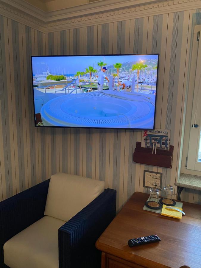 Holiday Hotel Yachtsport Resort Lago Maggiore بريساغو المظهر الخارجي الصورة