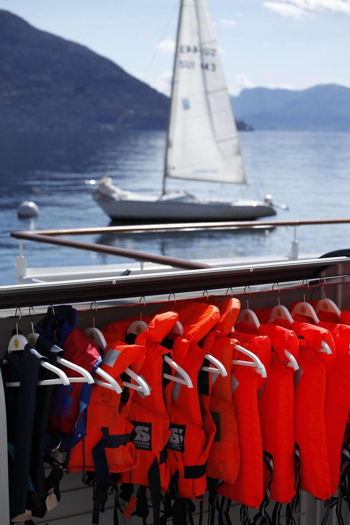Holiday Hotel Yachtsport Resort Lago Maggiore بريساغو المظهر الخارجي الصورة