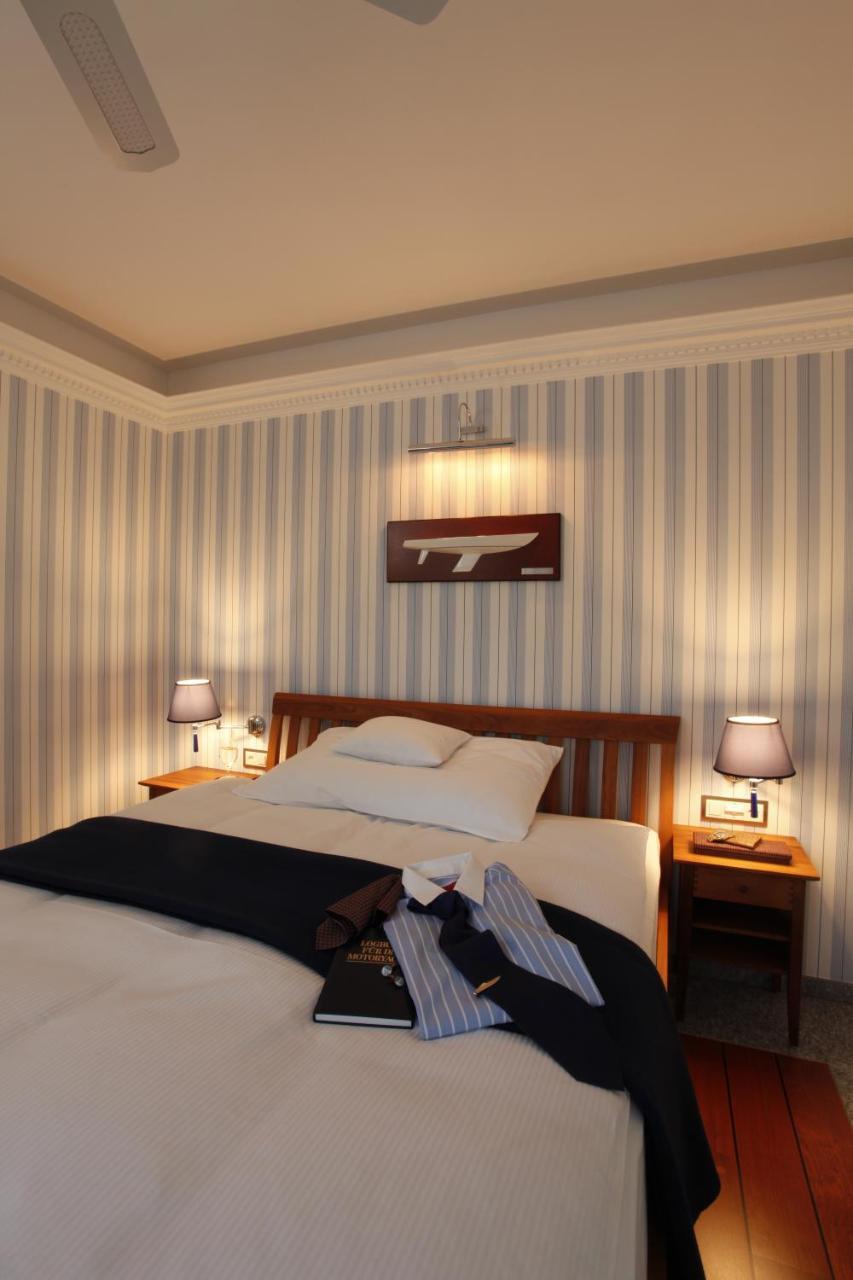 Holiday Hotel Yachtsport Resort Lago Maggiore بريساغو المظهر الخارجي الصورة